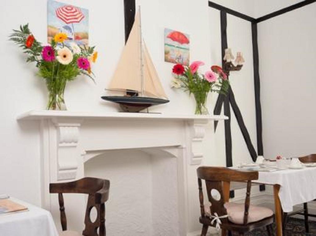 Sandy Bay Guest House Bornemouth Extérieur photo