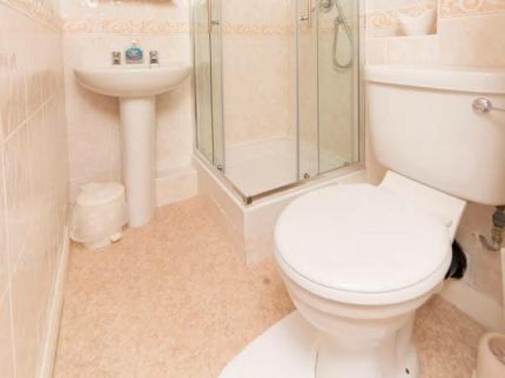 Sandy Bay Guest House Bornemouth Extérieur photo